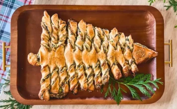 Christmas Tree Spinach Dip Breadsticks Christmas Tree Spinach Dip Breadsticks