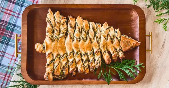Christmas Tree Spinach Dip Breadsticks