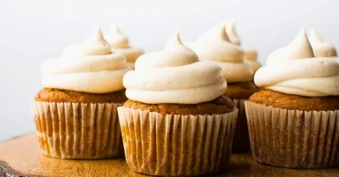 Pumpkin Cupcakes with Cream Cheese Frosting Recipe