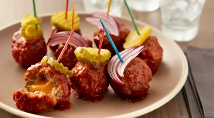 Slow-Cooker Barbecue Bacon Cheeseburger Meatballs Slow-Cooker Barbecue Bacon Cheeseburger Meatballs